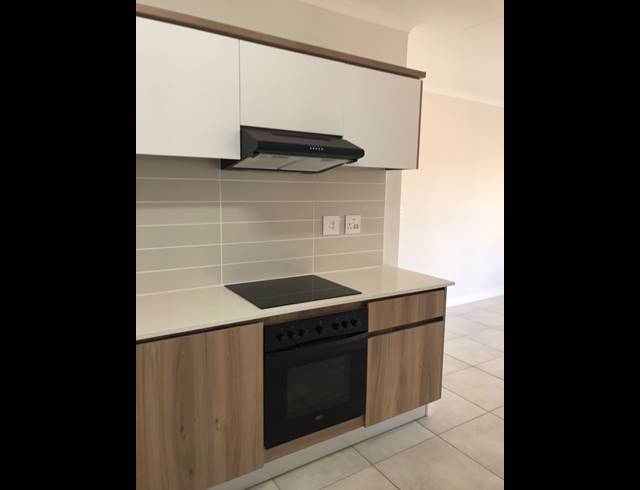 1 bed property to rent in WILLOW PARK MANOR